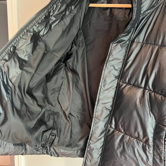 Fabletics Women's Essential Puffer Winter Jacket SMALL in Black - Picture 8 of 14